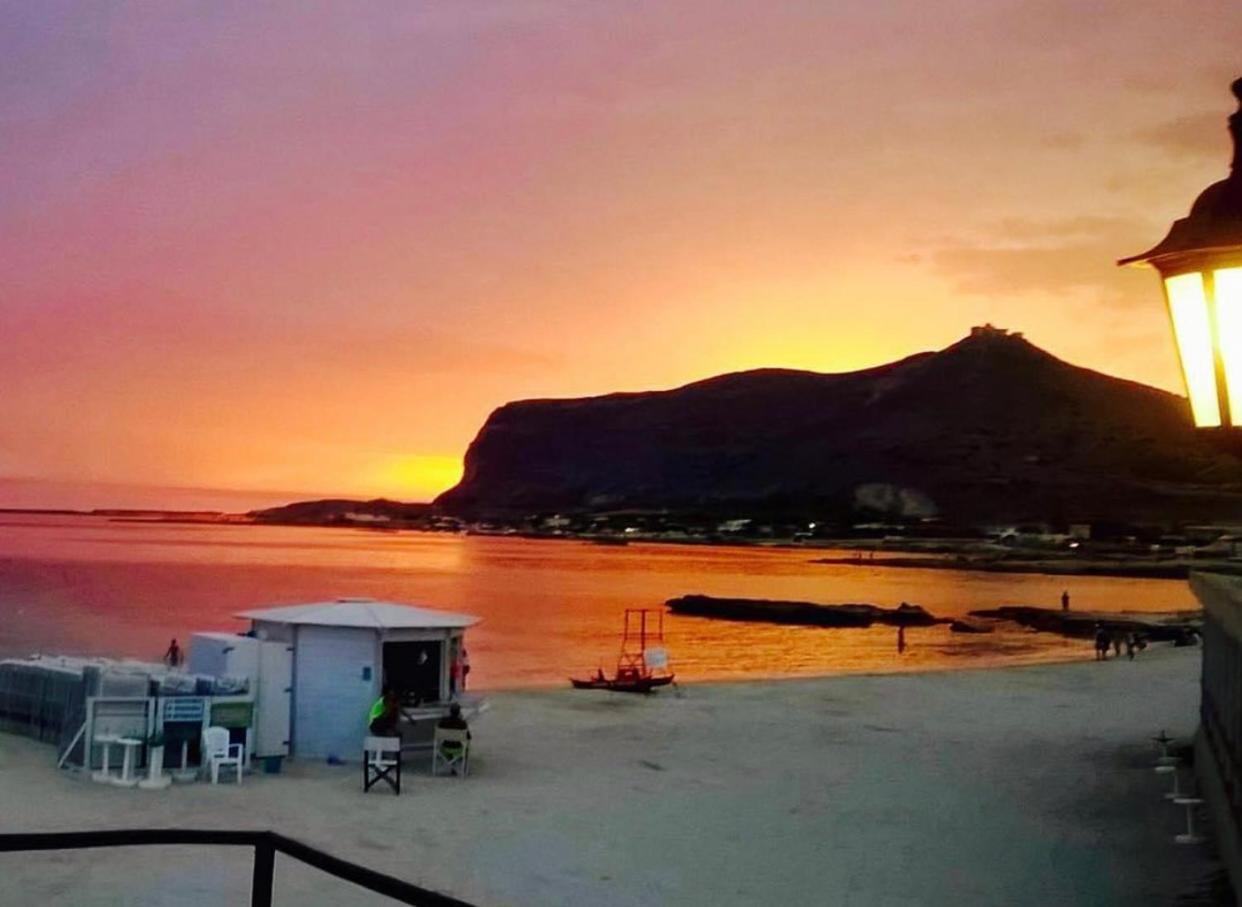Stabilimento Lido Burrone Bed & Breakfast Favignana